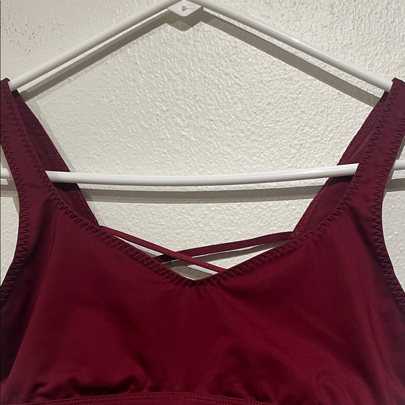 Victoria Secret Burgundy Sports Bra Bralette Criss Cross Back Athleisure - Picture 5 of 8
